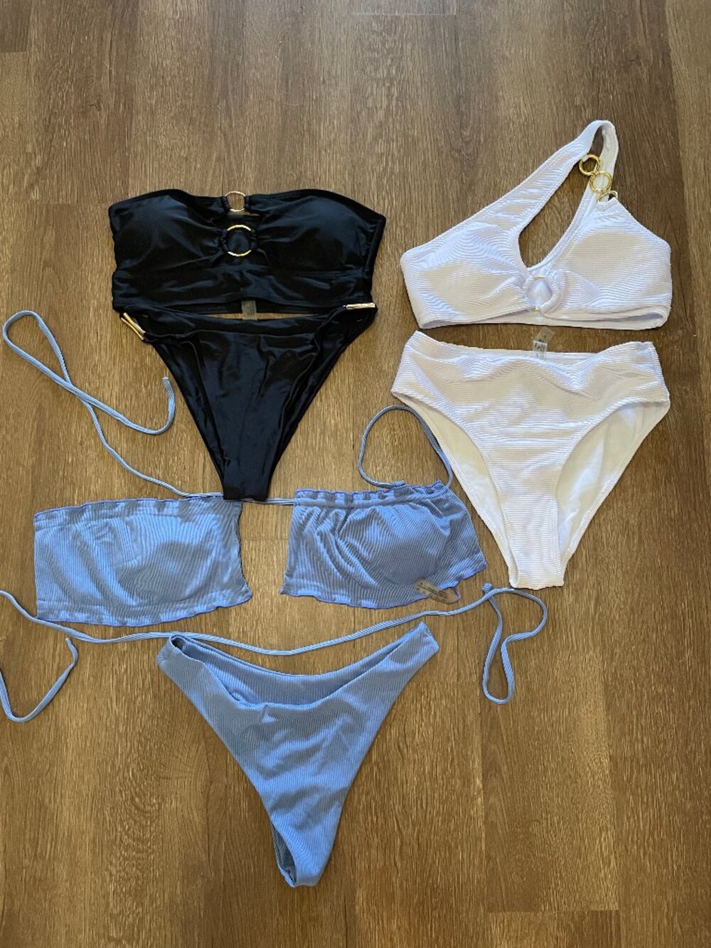 Bundle of 3 Womens 2 Piece Bikini Sets in Medium